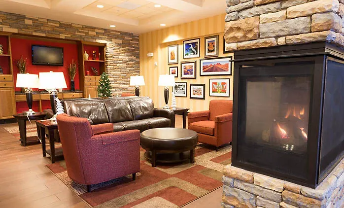Drury Inn & Suites Phoenix Happy Valley Szálloda
